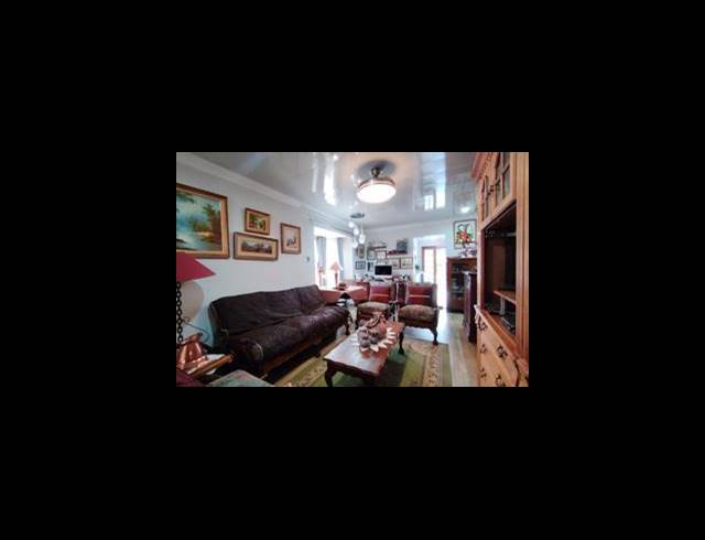 3 BEDROOM HOUSE FOR SALE IN LAKEFIELD